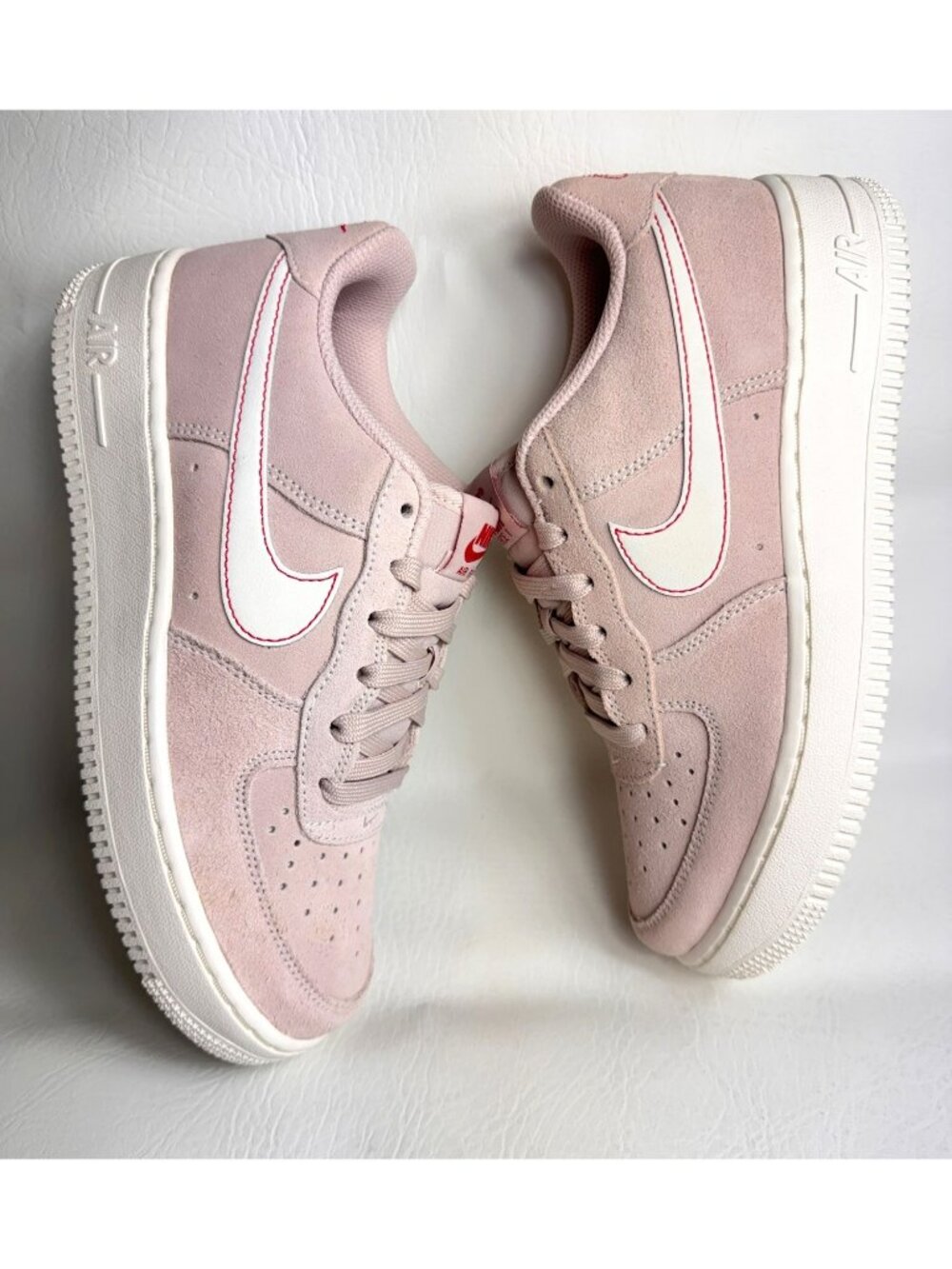 SIZE 6.5Y / 8 WOMEN'S NIKE AIR FORCE 1 LV8 1 SILT RED / SAIL IB5688 600